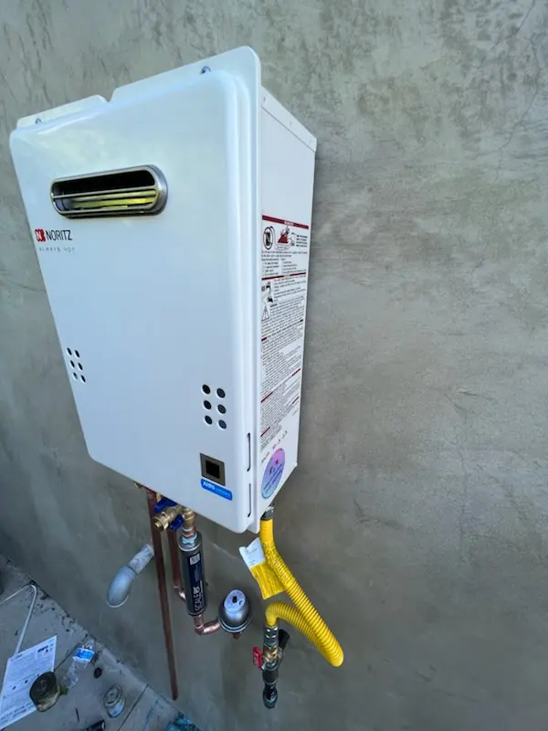 Tankless water heater installation for Palos Hills homes